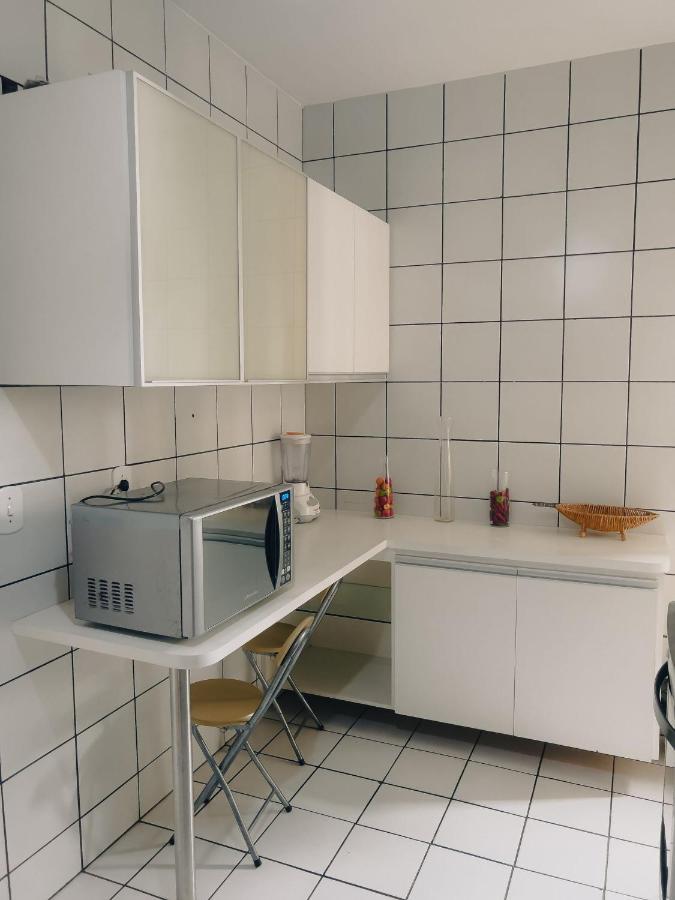 Apartamento A 200 Metros Da Feirinha Da Beira Mar Apartment